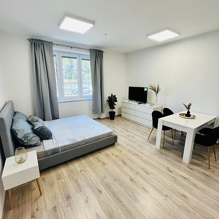 Apartment Riviera Centrum, Private Parking And Smart Check In Банска бистрица Екстериор снимка