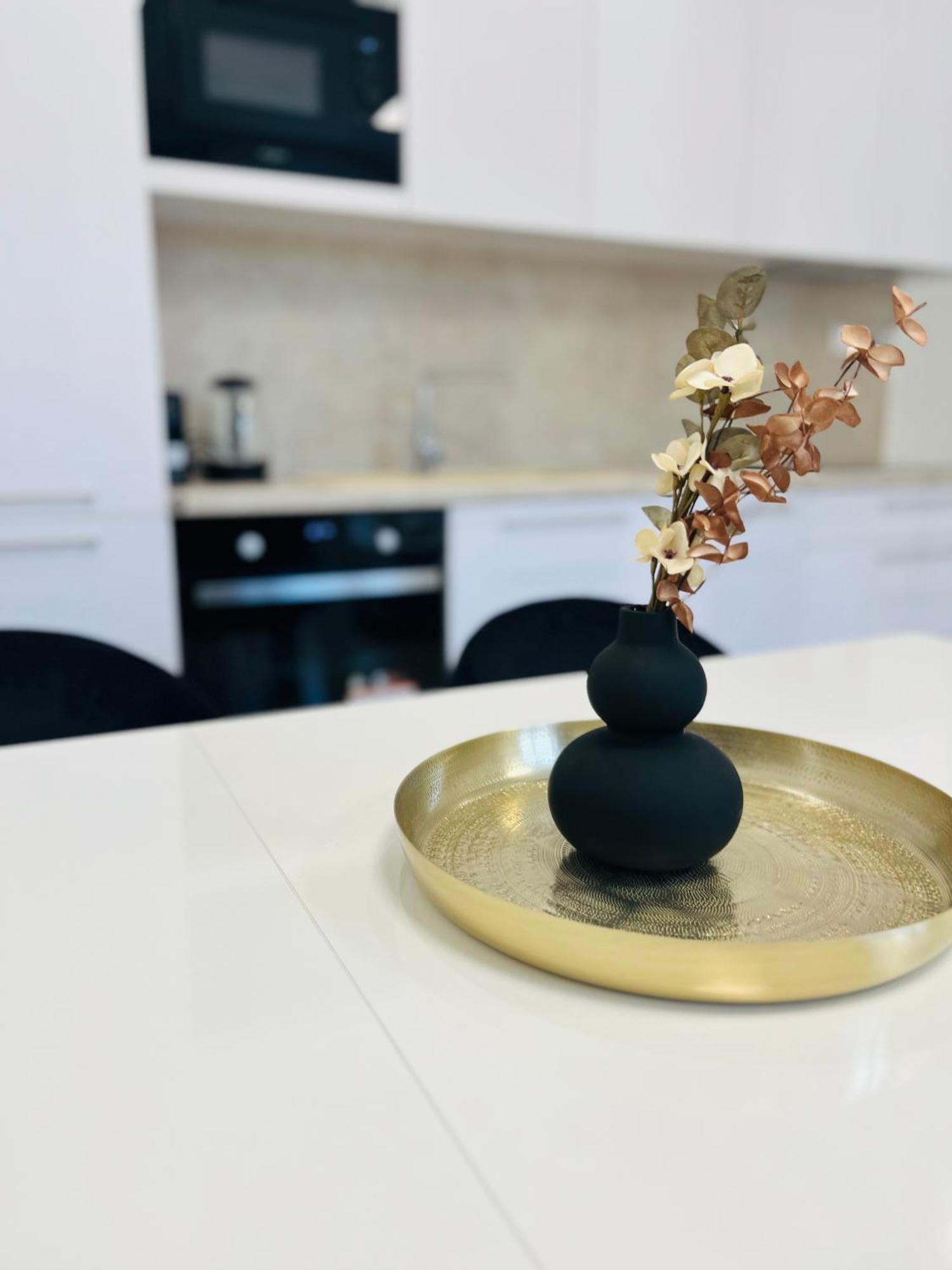 Apartment Riviera Centrum, Private Parking And Smart Check In Банска бистрица Екстериор снимка